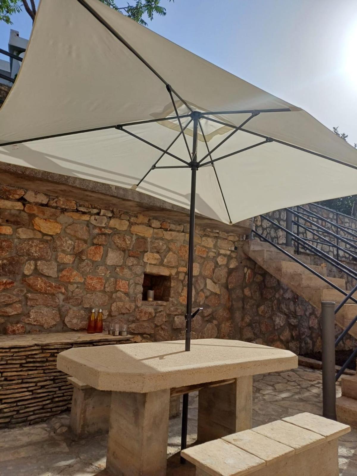 Appartement Ambiente à Jasenice  Extérieur photo